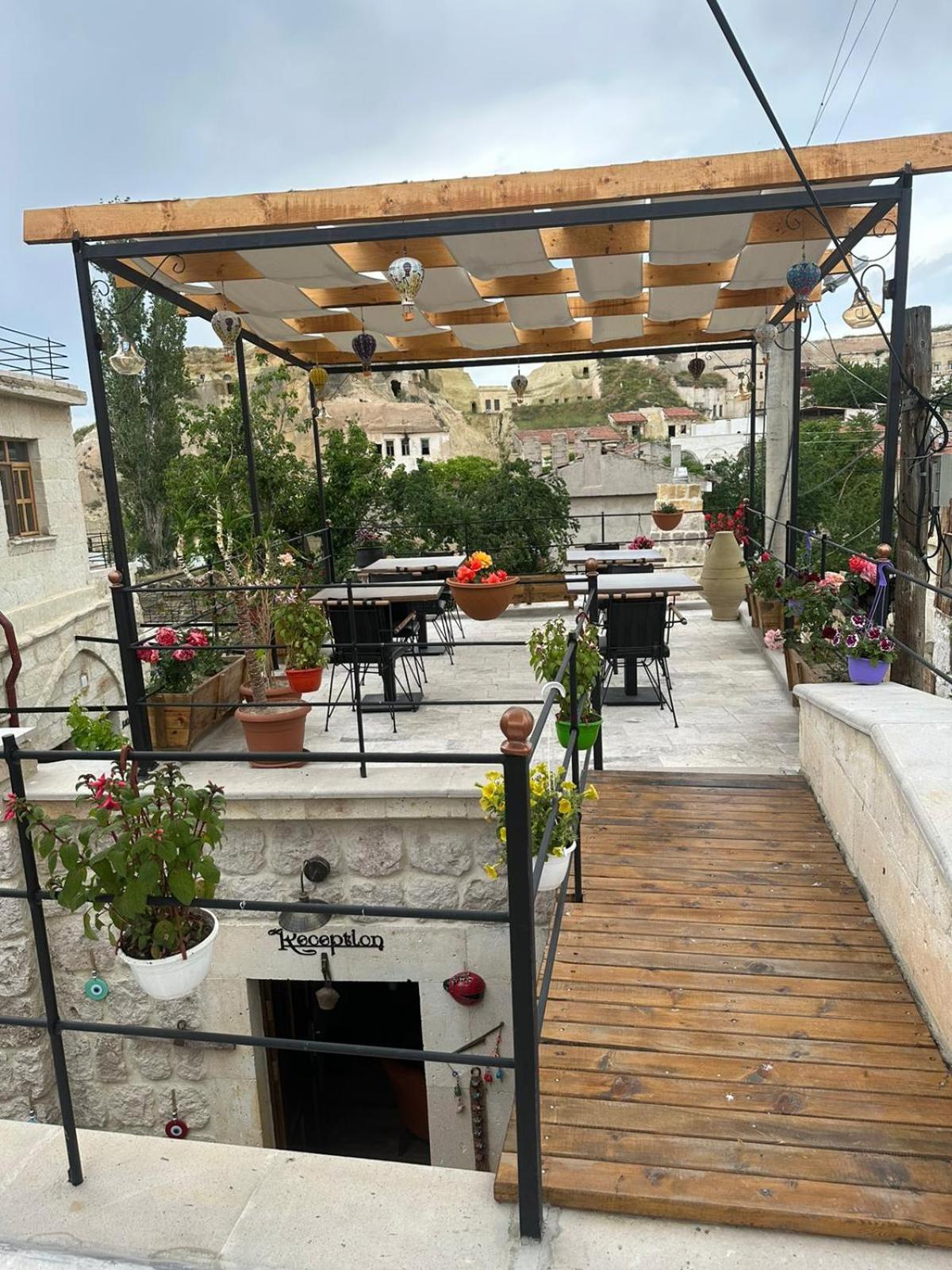Bayar Cave Suites 어굽 외부 사진